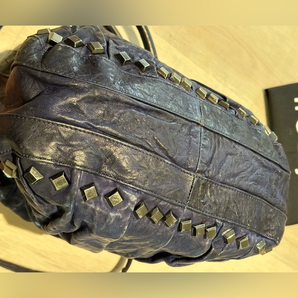 Treesje Marley washed leather hobo bag - Picture 3 of 8